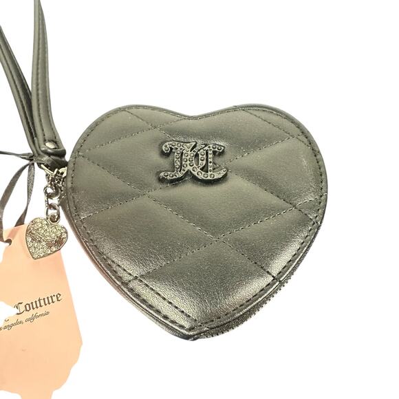 NWT Juicy Couture Women's Heart-Shaped Quilted Wristlet Wallet Silver Zip Around - Picture 2 of 5